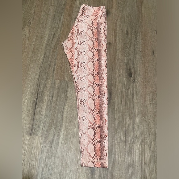 Victoria's Secret Pants - Victorias Secret Pink Snake Print Leggings_S